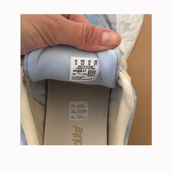 Puma Classic Suede Sneakers in Soft Blue and Cream - Picture 7 of 7